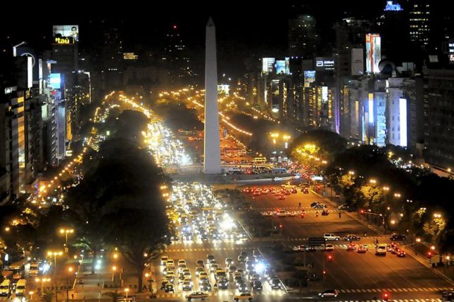 obelisco-sin-luz