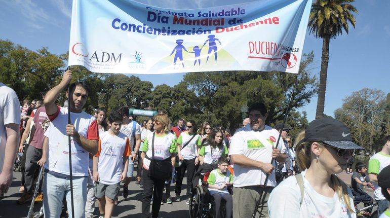 caminata-saludable-en-el-rosedal-de-palermo-para-concientizar-sobre-la-enfermedad-de-duchenne-3